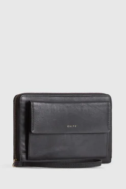 RFID Payton Leather Travel Wallet